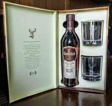 Load image into Gallery viewer, Glenfiddich Malt Master's Sherry Cask Finish Single Malt Glass Pack 43%ABV 70cl