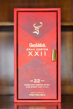 Load image into Gallery viewer, Glenfiddich Gran Cortes XXII 22yr Old Single Malt 44.3%ABV 70cl
